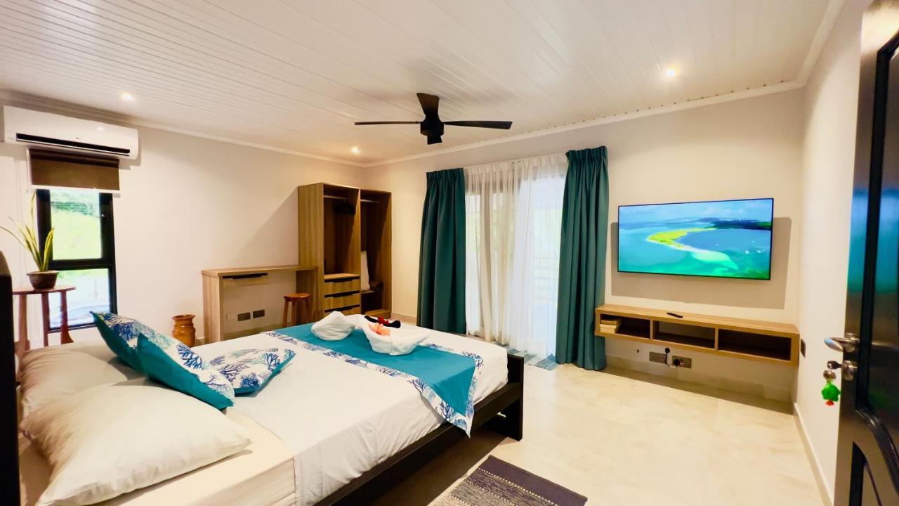 Le Port Guest House Baie Sainte Anne Buitenkant foto